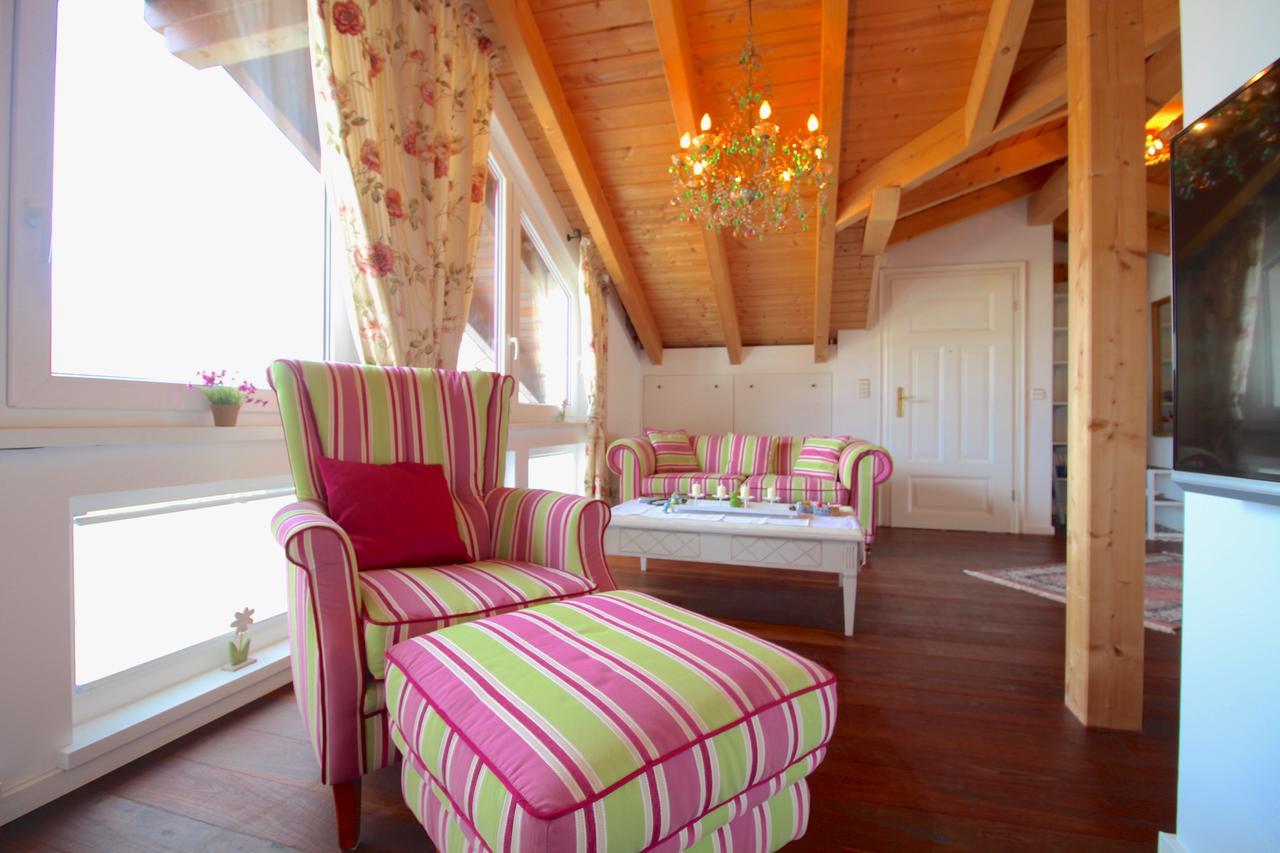 Himmelschloesschen & Chalet Rose Garmisch-Partenkirchen Exteriör bild