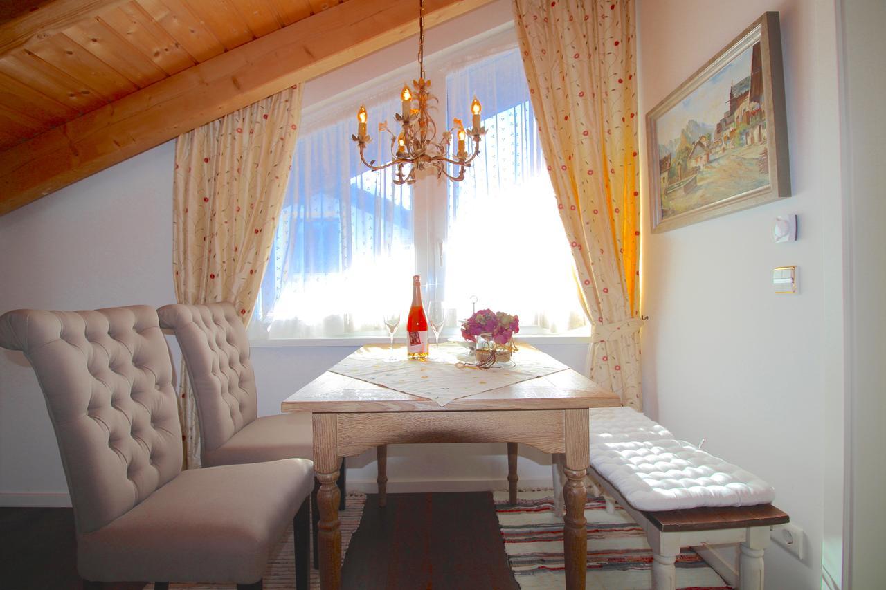 Himmelschloesschen & Chalet Rose Garmisch-Partenkirchen Exteriör bild